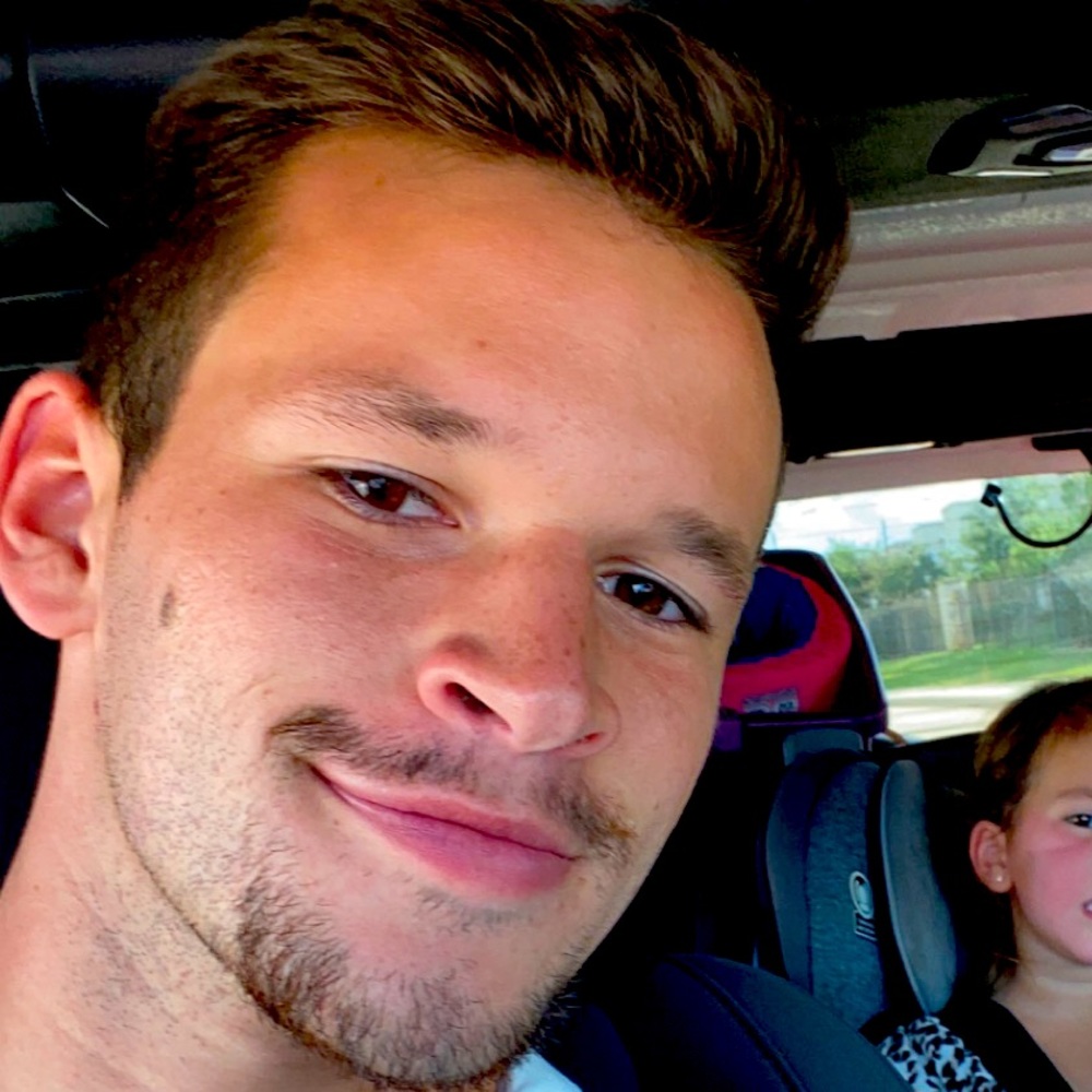 Meet your Posher, Case